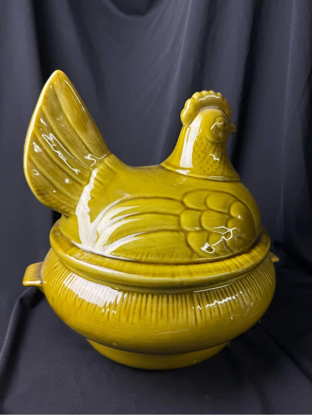 Chicken Nesting Hen Soup Tureen Olive Green Vintage Ceramic Serving Bowl